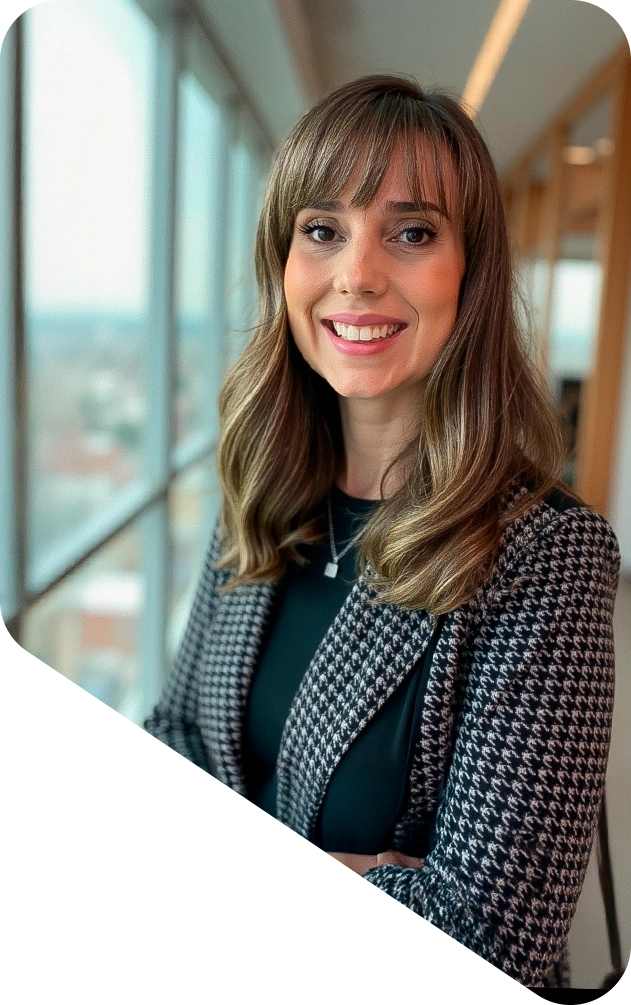 Luciane Rossi, especialista em investimento com consórcios